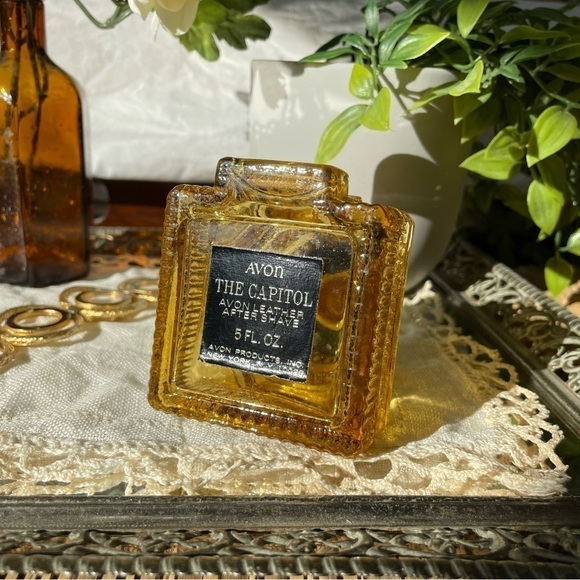 VINTAGE | Amber Glass Regency Core Capital Collectible Bottle - Picture 4 of 5